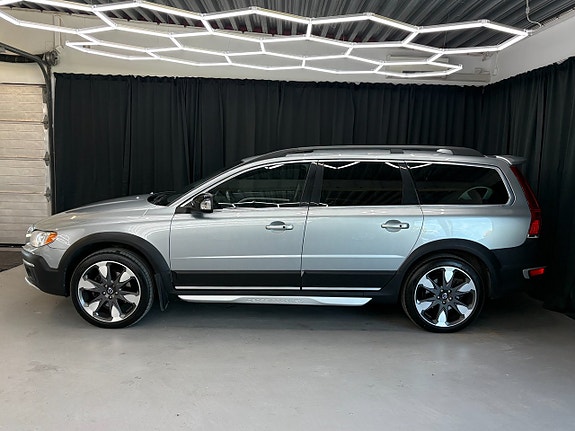 Volvo XC70 12 of 14