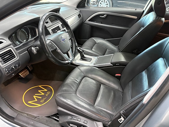 Volvo XC70 5 of 5