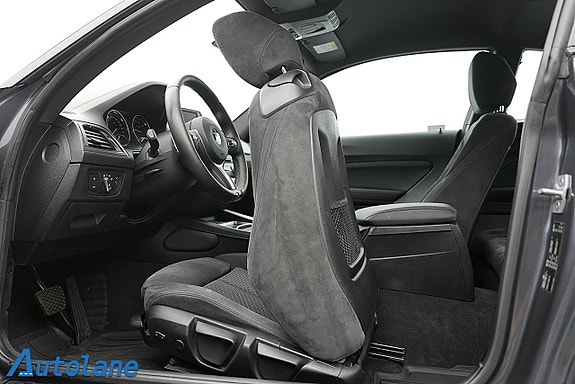 BMW 230i 23 of 30