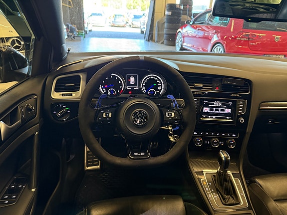 Volkswagen Golf I 19 of 29