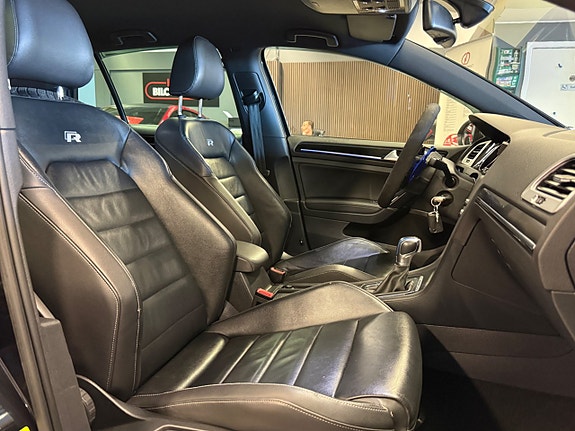 Volkswagen Golf I 27 of 29