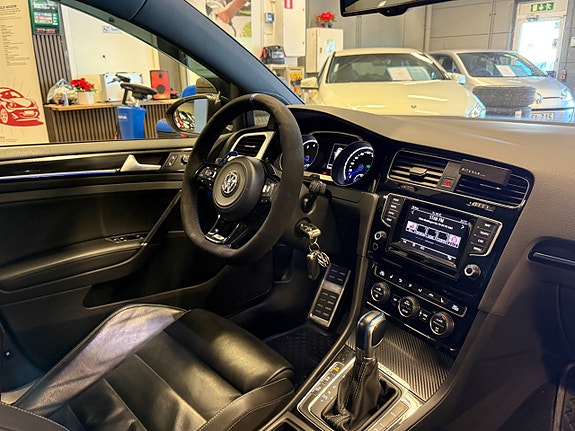 Volkswagen Golf I 23 of 29