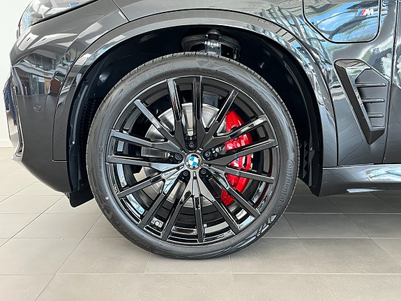 BMW X5 4 of 5