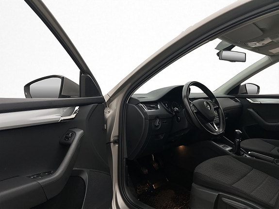 Skoda Octavia 11 of 29
