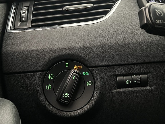 Skoda Octavia 14 of 29