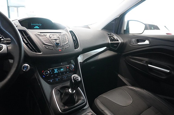 Ford Kuga 8 of 12