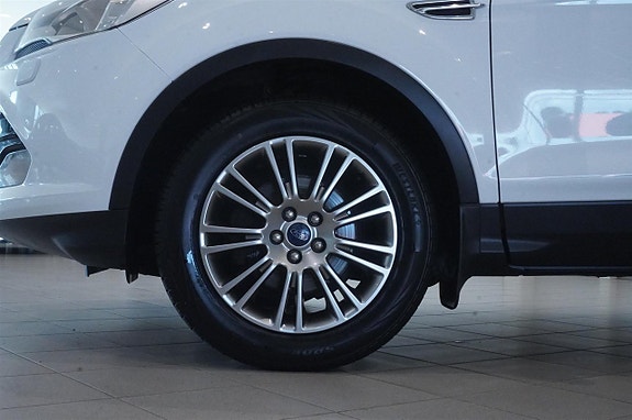 Ford Kuga 12 of 12