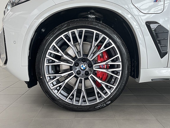 BMW X5 4 of 5