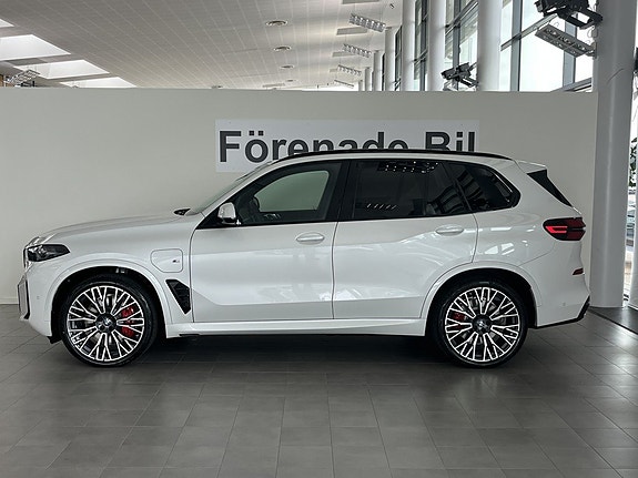 BMW X5 3 of 5