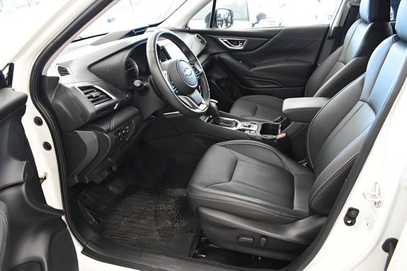 Subaru Forester 12 of 25