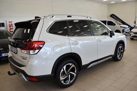 Subaru Forester 4 of 5