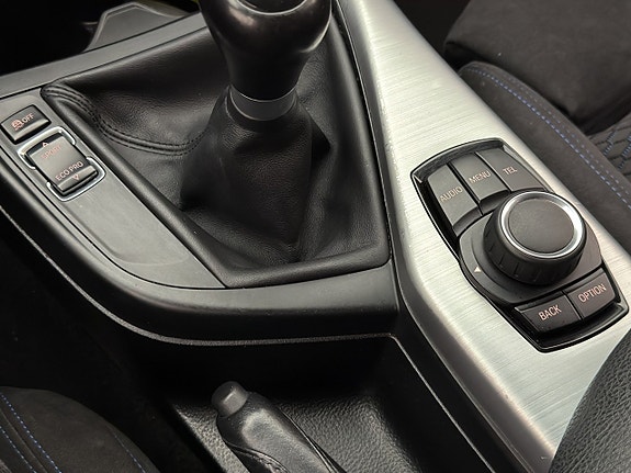 BMW 118d 21 of 26