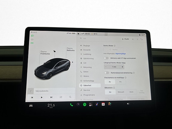 Tesla Model 3 23 of 30