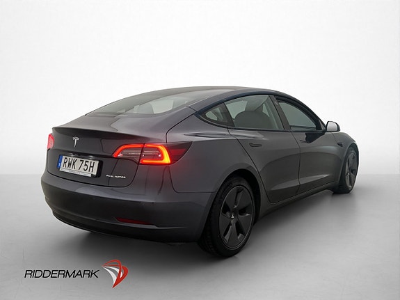 Tesla Model 3 8 of 30