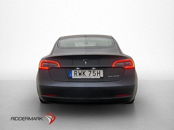 Tesla Model 3 7 of 30