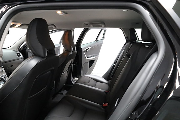 Volvo V60 13 of 26
