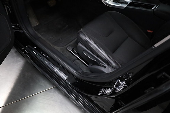 Volvo V60 11 of 26
