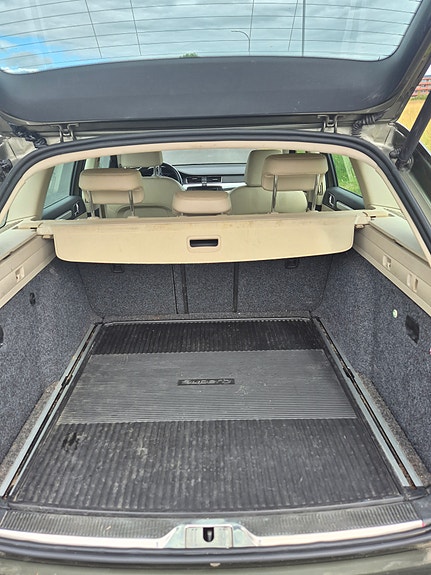 Skoda Superb 8 of 15
