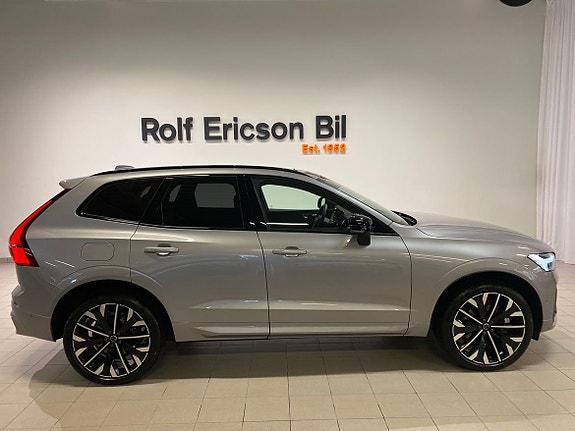Volvo XC60 3 of 5