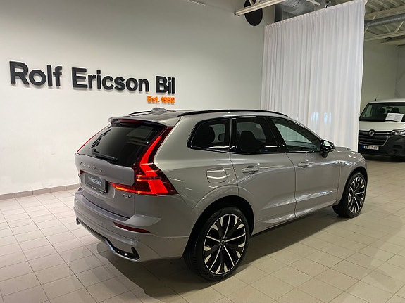 Volvo XC60 4 of 5