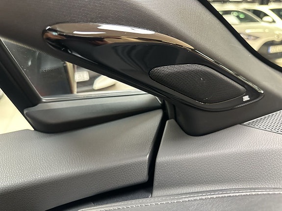 Toyota C-HR 12 of 13