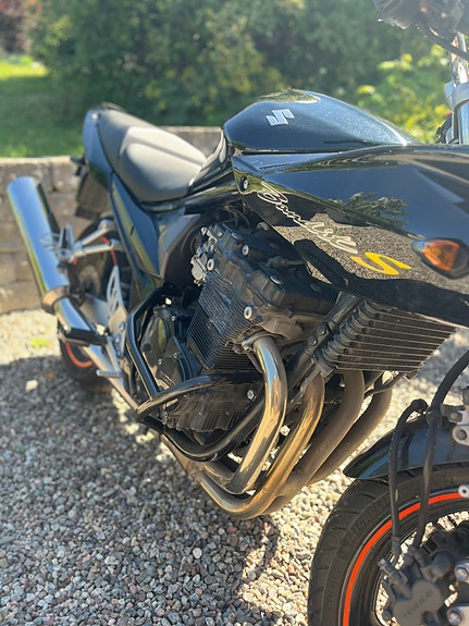 Suzuki GSF650S Bandit 3 of 4