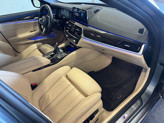 BMW 540i 12 of 27