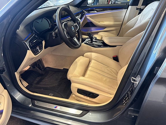 BMW 540i 18 of 27