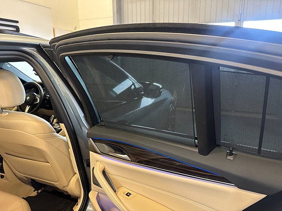BMW 540i 16 of 27