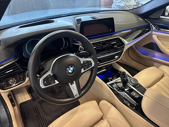 BMW 540i 21 of 27