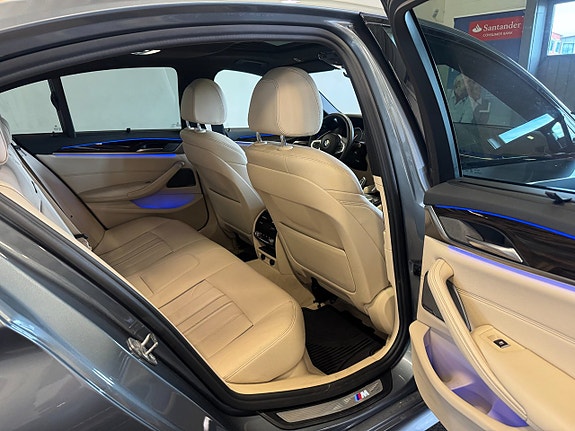BMW 540i 15 of 27