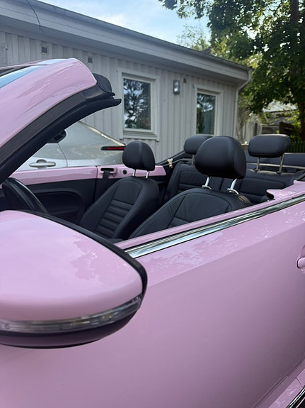Volkswagen Beetle 3 of 5