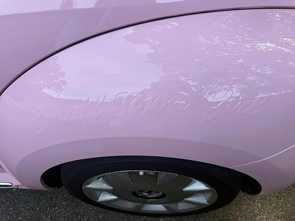 Volkswagen Beetle 4 of 5