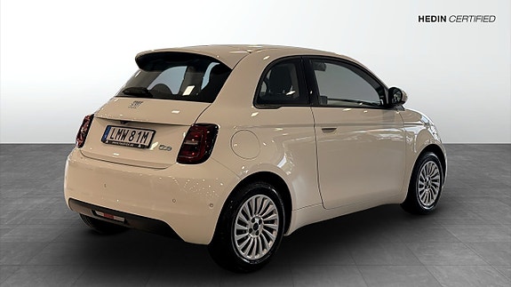 Fiat 500 2 of 5