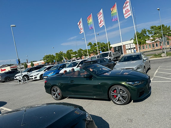 BMW M440i 2 of 3