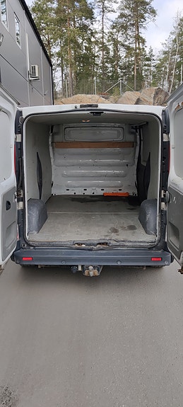 Renault Trafic 7 of 9