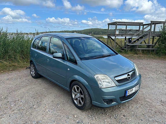 Opel Meriva 2 of 5