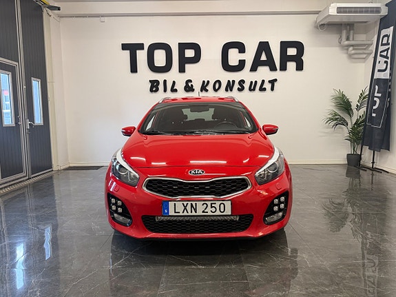 Kia Ceed 2 of 5