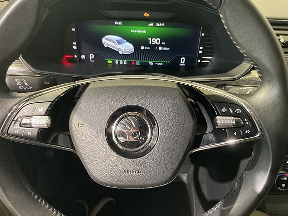 Skoda Superb 8 of 18