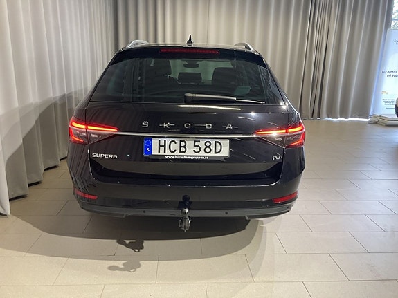 Skoda Superb 13 of 18