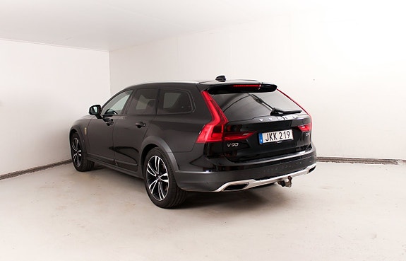 Volvo V90 Cross Country 5 of 5
