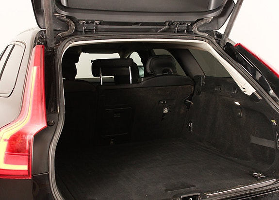 Volvo V90 Cross Country 16 of 21