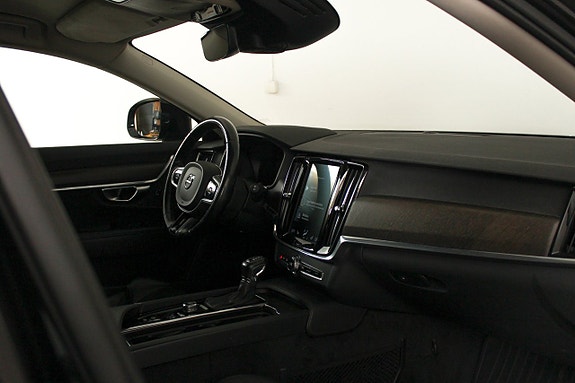 Volvo V90 Cross Country 15 of 21