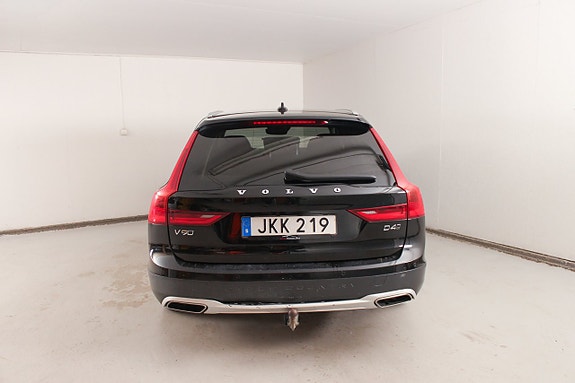 Volvo V90 Cross Country 7 of 21