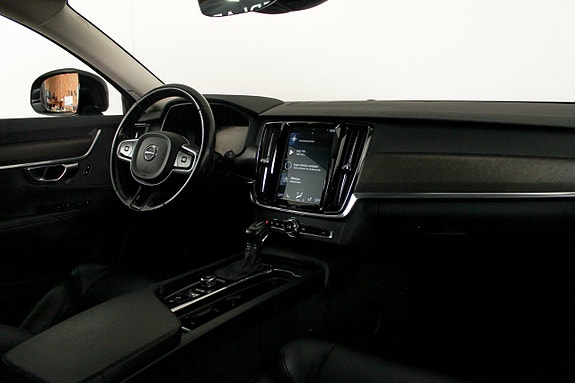 Volvo V90 Cross Country 13 of 21