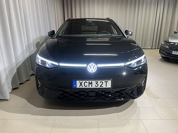 Volkswagen ID.7 2 of 5
