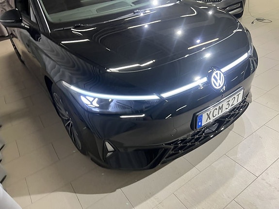 Volkswagen ID.7 3 of 5