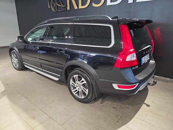 Volvo XC70 3 of 5