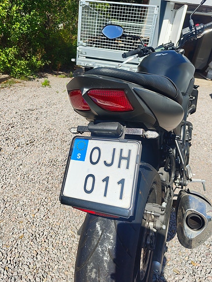Suzuki SV650 3 of 5