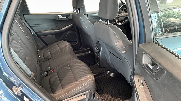 Ford Kuga 5 of 5